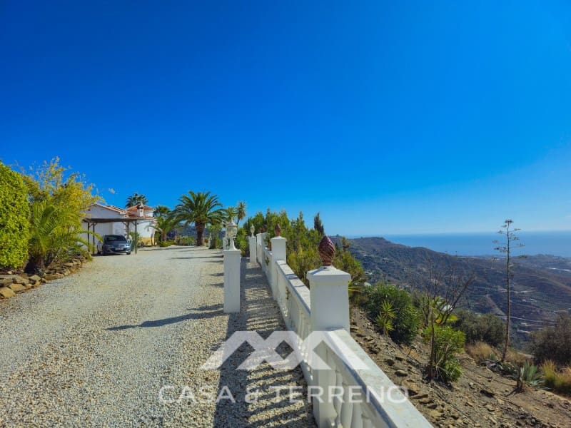 3 chambre Villa/Maison à vendre à Algarrobo avec piscine garage - 535 000 € (Ref: 10094432)