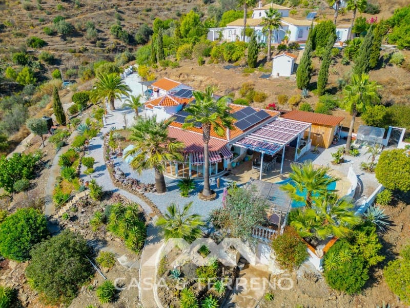 3 chambre Villa/Maison à vendre à Algarrobo avec piscine garage - 535 000 € (Ref: 10094432)