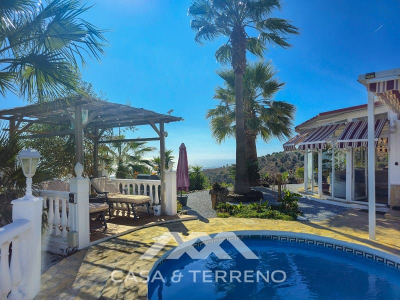 3 chambre Villa/Maison à vendre à Algarrobo avec piscine garage - 535 000 € (Ref: 10094432)