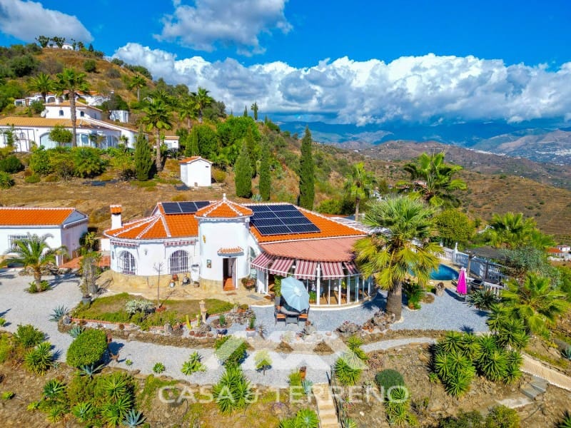 3 chambre Villa/Maison à vendre à Algarrobo avec piscine garage - 535 000 € (Ref: 10094432)