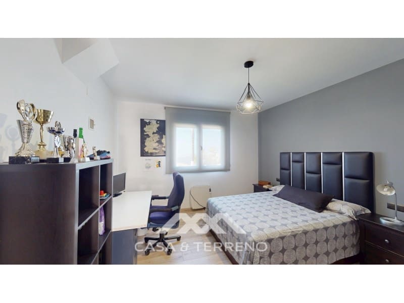 4 soverom Villa til salgs i Arenas med svømmebasseng garasje - € 1 395 000 (Ref: 10098209)
