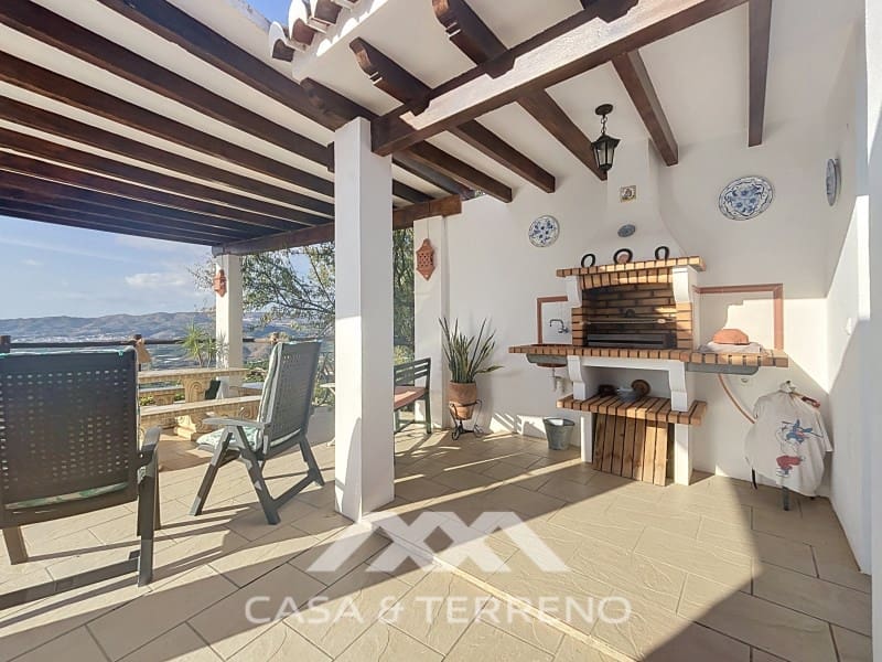 3 soveværelse Villa til salg i Velez-Malaga med swimmingpool - € 320.000 (Ref: 10115656)