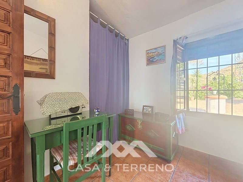 3 soveværelse Villa til salg i Velez-Malaga med swimmingpool - € 320.000 (Ref: 10115656)