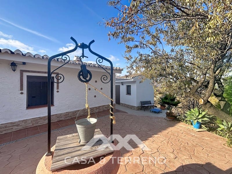 3 soveværelse Villa til salg i Velez-Malaga med swimmingpool - € 320.000 (Ref: 10115656)