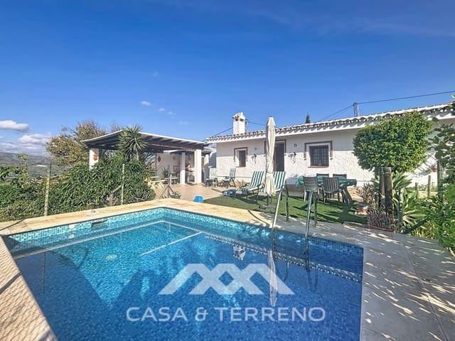 3 makuuhuone Huvila myytävänä paikassa Triana, Vélez-Málaga mukana uima-altaan - 320 000 € (Ref: 10115656)