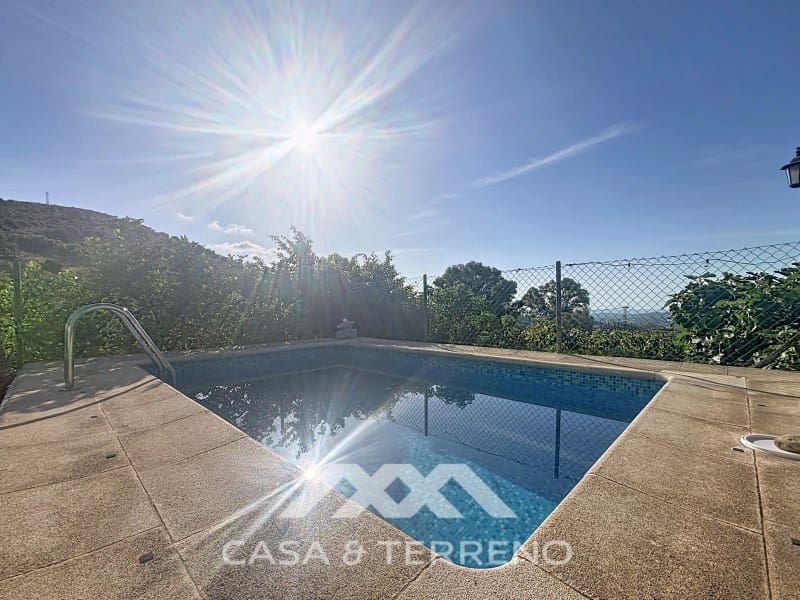 3 soveværelse Villa til salg i Velez-Malaga med swimmingpool - € 320.000 (Ref: 10115656)