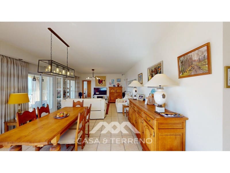 4 soverom Villa til salgs i Arenas med svømmebasseng - € 895 000 (Ref: 10115657)