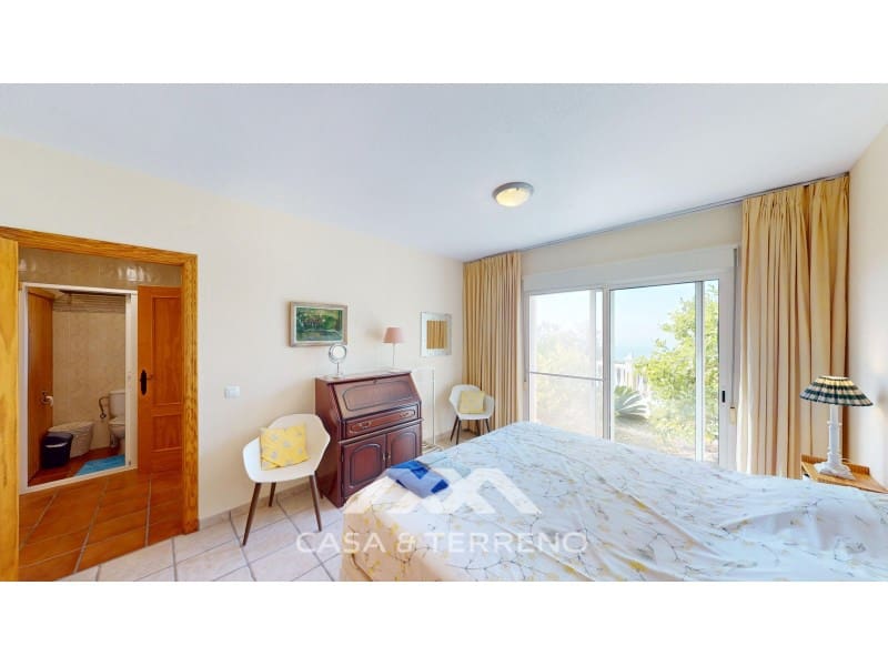 4 soverom Villa til salgs i Arenas med svømmebasseng - € 895 000 (Ref: 10115657)
