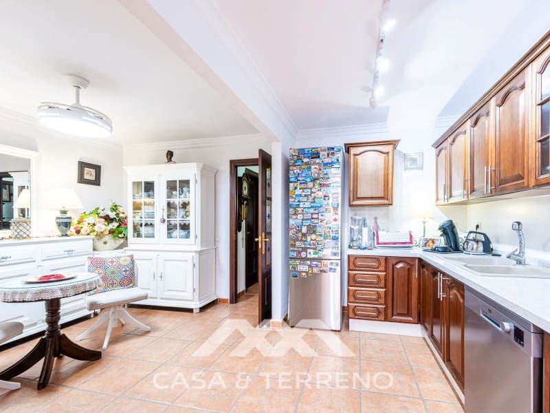4 sovrum Hus till salu i Torre del Mar med garage - 396 900 € (Ref: 10115659)