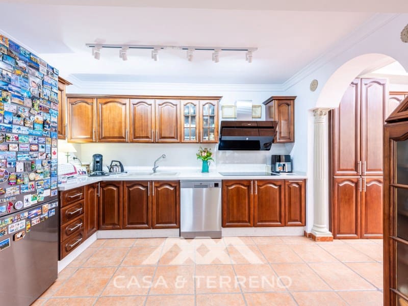 4 sovrum Hus till salu i Torre del Mar med garage - 396 900 € (Ref: 10115659)