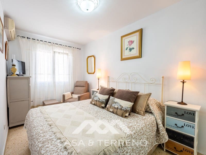4 sovrum Hus till salu i Torre del Mar med garage - 396 900 € (Ref: 10115659)