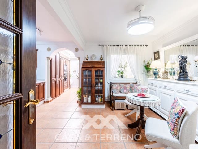 4 sovrum Hus till salu i Torre del Mar, Vélez-Málaga med garage - 396 900 € (Ref: 10115659)