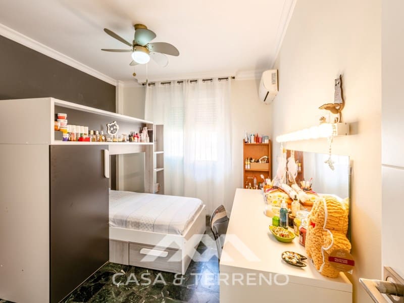 5 slaapkamer Villa te koop in Caleta de Velez met zwembad garage - € 639.900 (Ref: 10115660)
