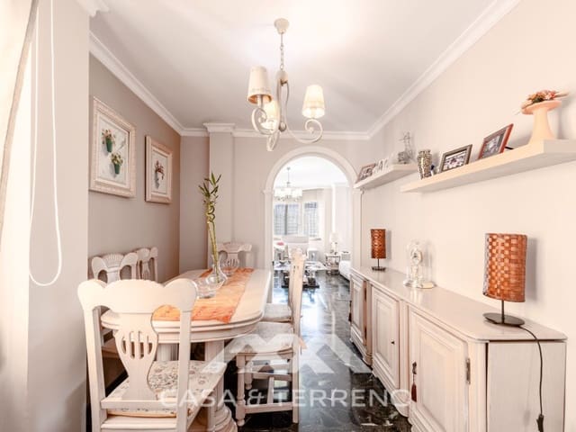 5 slaapkamer Villa te koop in Caleta de Vélez, Vélez-Málaga met zwembad garage - € 639.900 (Ref: 10115660)