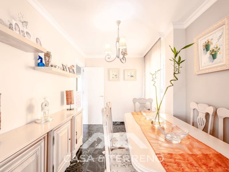 5 slaapkamer Villa te koop in Caleta de Velez met zwembad garage - € 639.900 (Ref: 10115660)
