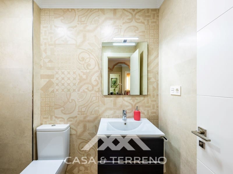 5 slaapkamer Villa te koop in Caleta de Velez met zwembad garage - € 639.900 (Ref: 10115660)