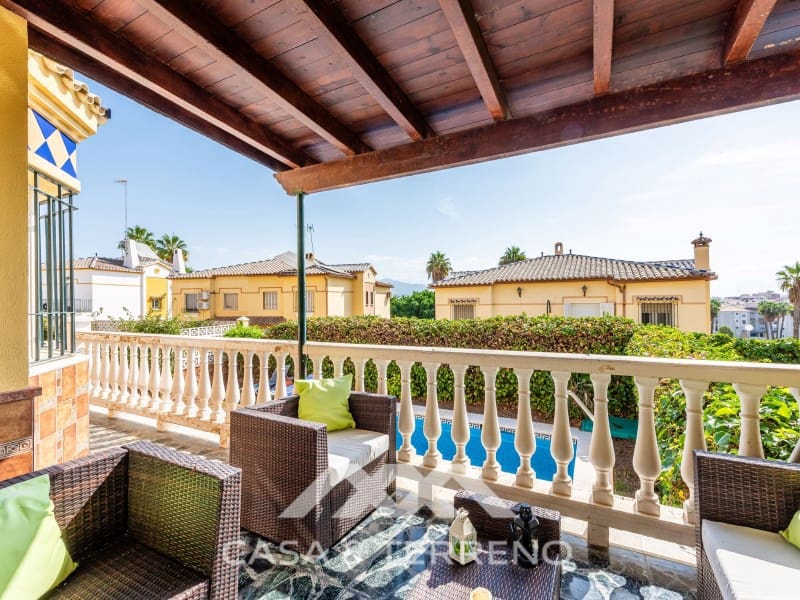 5 slaapkamer Villa te koop in Caleta de Velez met zwembad garage - € 639.900 (Ref: 10115660)
