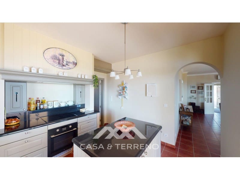 3 bedroom Villa for sale in Algarrobo with pool - € 878,000 (Ref: 10129086)