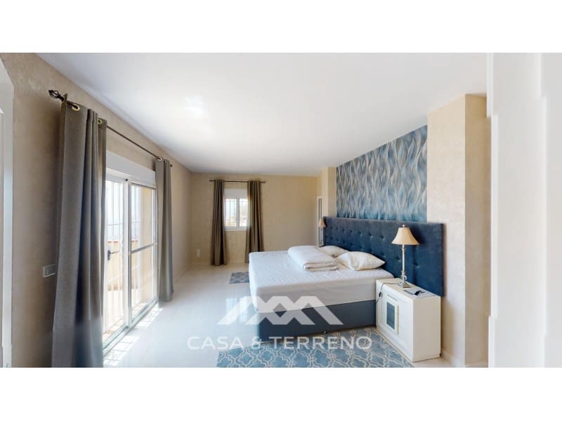 3 bedroom Villa for sale in Algarrobo with pool - € 878,000 (Ref: 10129086)