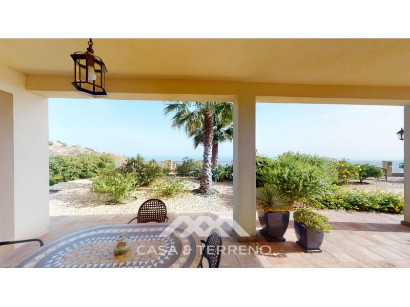 3 bedroom Villa for sale in Algarrobo with pool - € 878,000 (Ref: 10129086)