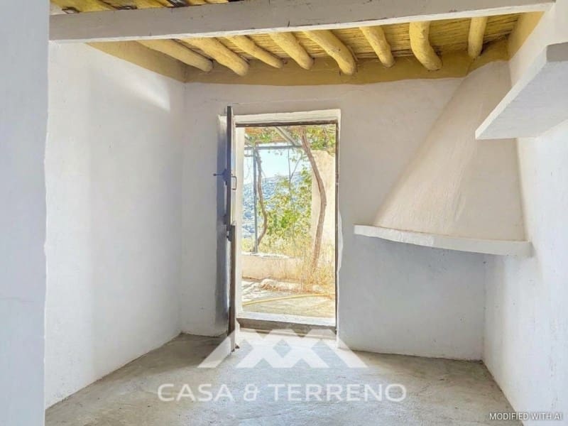 3 bedroom Finca/Country House for sale in Competa with garage - € 80,000 (Ref: 10166392)