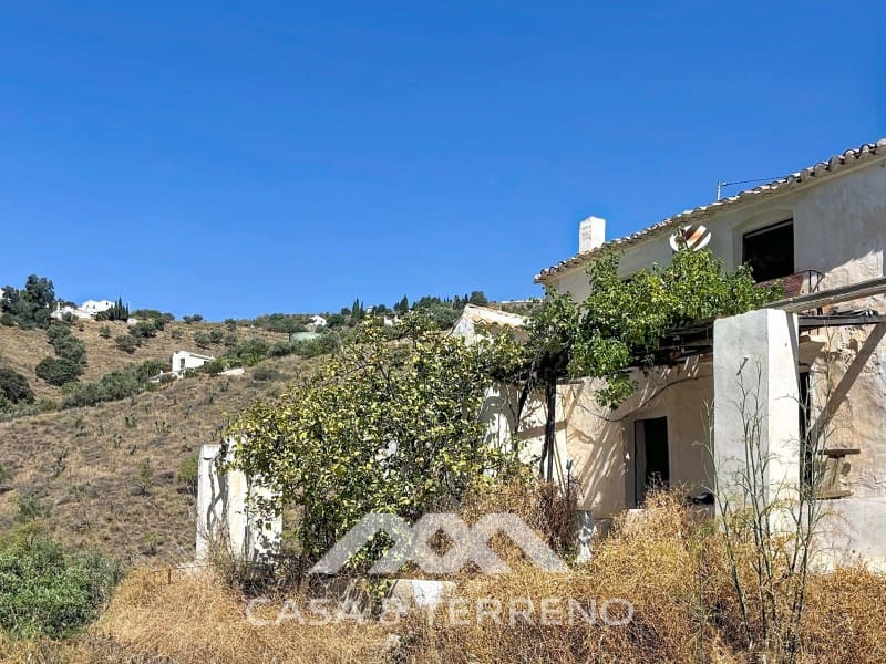 3 bedroom Finca/Country House for sale in Competa with garage - € 80,000 (Ref: 10166392)