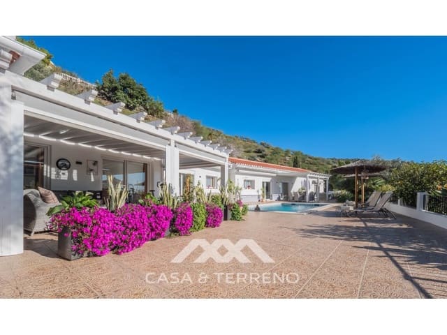 5 soverom Villa til salgs i Arenas med svømmebasseng - € 730 000 (Ref: 10173528)