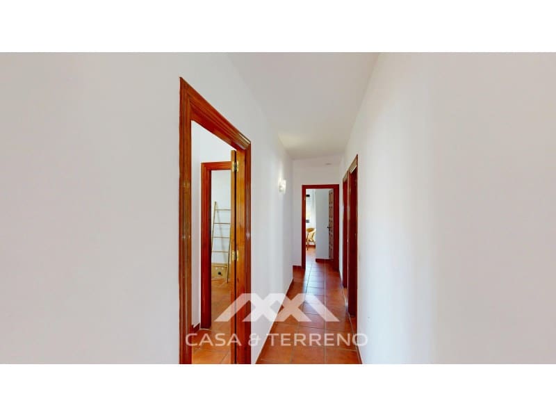 Chalet de 4 habitaciones en Nerja en venta con piscina - 1.450.000 € (Ref: 10184453)