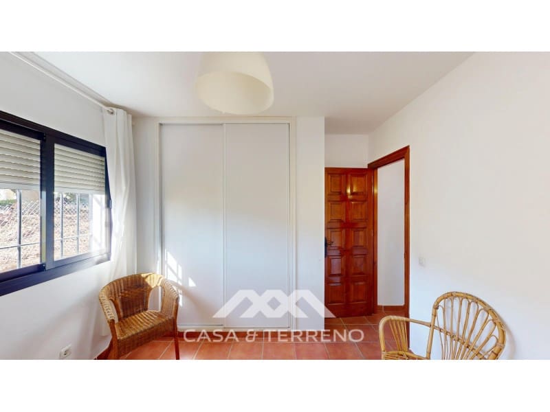 Chalet de 4 habitaciones en Nerja en venta con piscina - 1.450.000 € (Ref: 10184453)