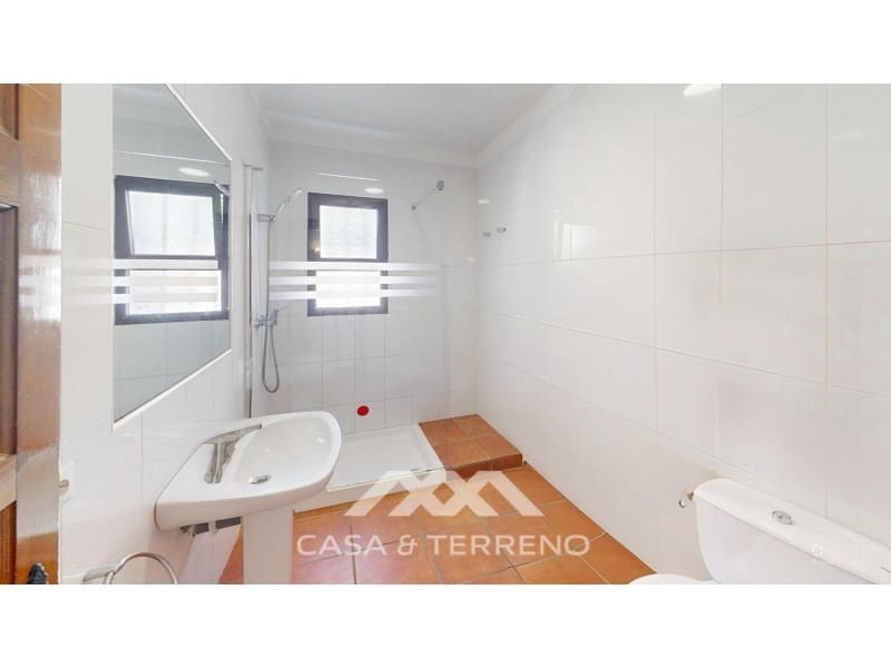 Chalet de 4 habitaciones en Nerja en venta con piscina - 1.450.000 € (Ref: 10184453)