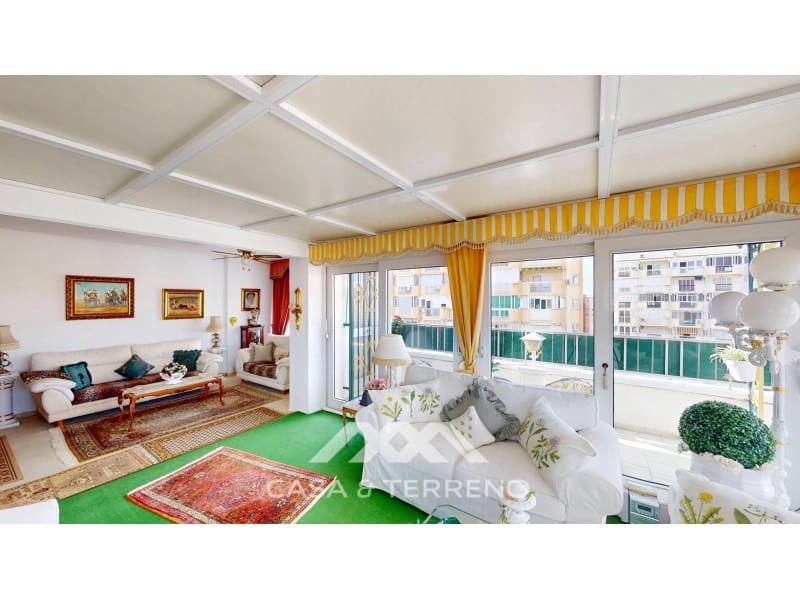 3 bedroom Apartment for sale in Torre del Mar with pool garage - € 545,000 (Ref: 10186798)
