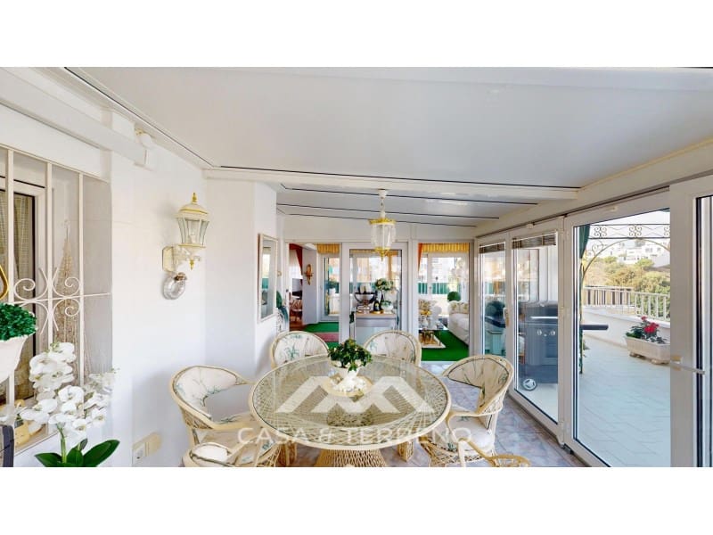 3 bedroom Apartment for sale in Torre del Mar with pool garage - € 545,000 (Ref: 10186798)