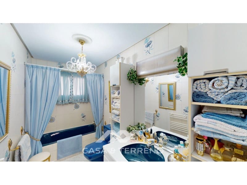 3 bedroom Apartment for sale in Torre del Mar with pool garage - € 545,000 (Ref: 10186798)