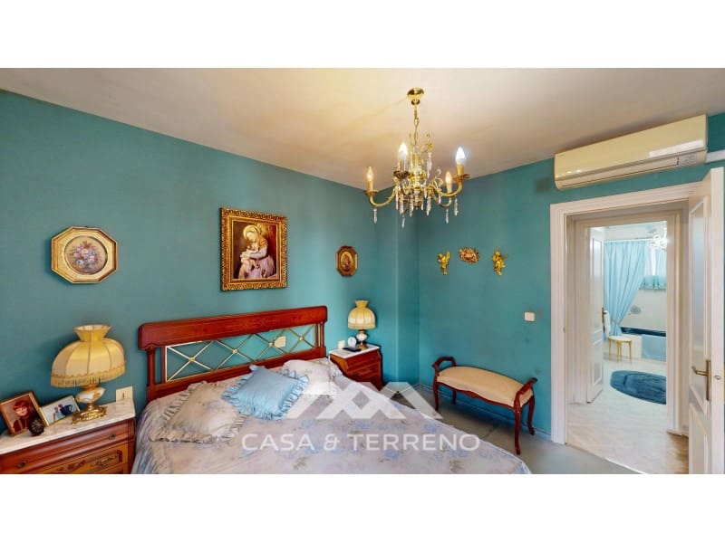 3 bedroom Apartment for sale in Torre del Mar with pool garage - € 545,000 (Ref: 10186798)
