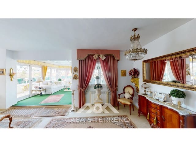 3 bedroom Apartment for sale in Torre del Mar, Vélez-Málaga with pool garage - € 545,000 (Ref: 10186798)