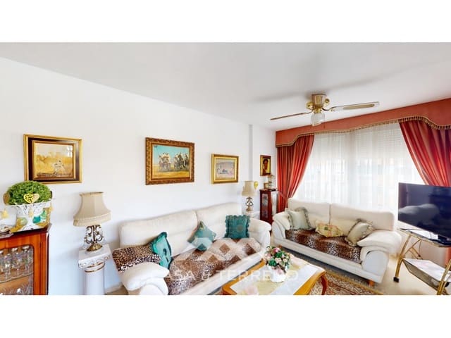 3 bedroom Apartment for sale in Torre del Mar, Vélez-Málaga with pool garage - € 545,000 (Ref: 10186798)