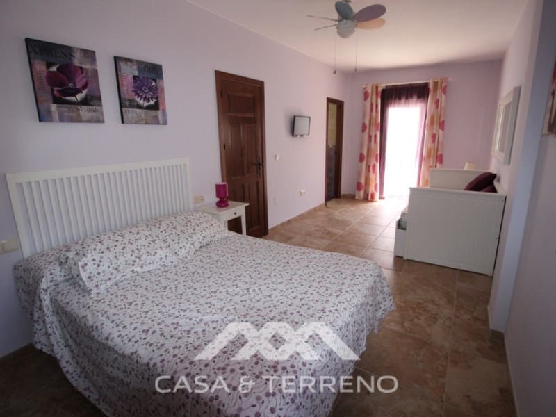 3 soveværelse Semi-Rækkehus til salg i Salares - € 212.100 (Ref: 4454055)