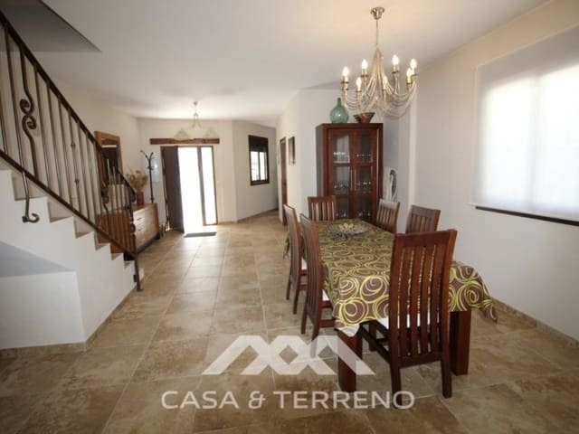 3 slaapkamer Halfvrijstaande villa te koop in Salares - € 212.100 (Ref: 4454055)