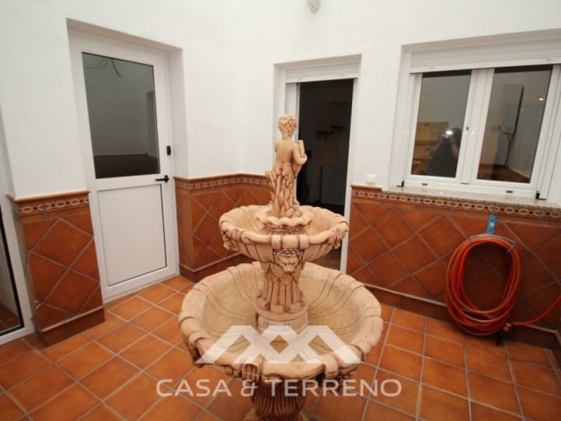 4 bedroom Villa for sale in Archez - € 270,000 (Ref: 4454206)