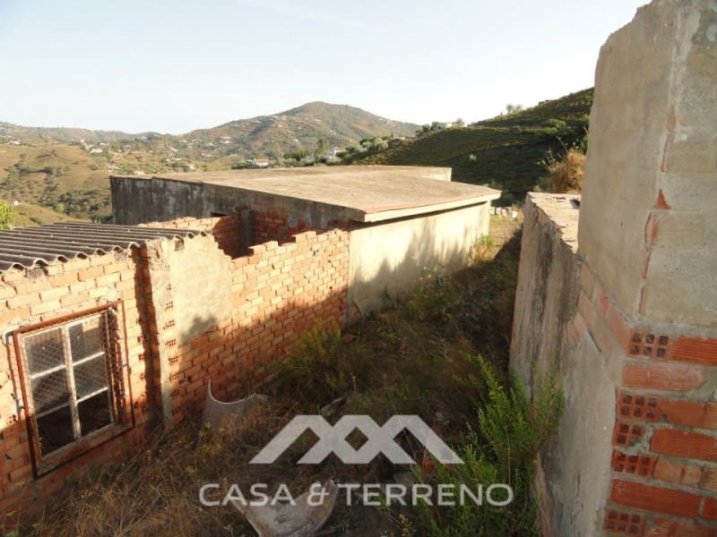 Finca/Landhuis te koop in Competa - € 270.000 (Ref: 4454290)