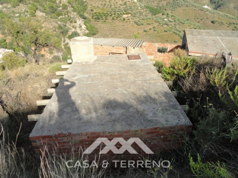 Finca/Landhuis te koop in Competa - € 270.000 (Ref: 4454290)