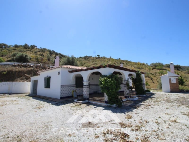 3 soverom Finca/Herregård til salgs i Canillas de Aceituno med svømmebasseng garasje - € 420 000 (Ref: 4603880)