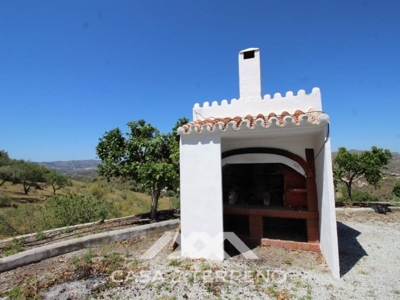 3 soverom Finca/Herregård til salgs i Canillas de Aceituno med svømmebasseng garasje - € 420 000 (Ref: 4603880)