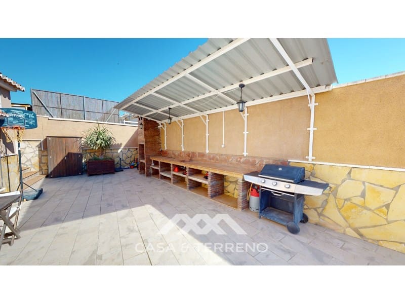 5 quarto Moradia para venda em Velez-Malaga com piscina garagem - 630 000 € (Ref: 4760536)