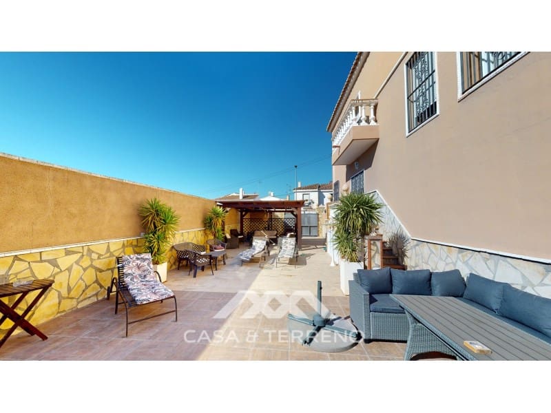 5 quarto Moradia para venda em Velez-Malaga com piscina garagem - 630 000 € (Ref: 4760536)