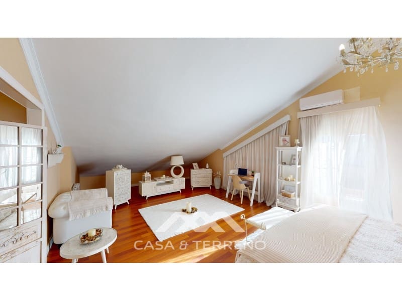 5 quarto Moradia para venda em Velez-Malaga com piscina garagem - 630 000 € (Ref: 4760536)