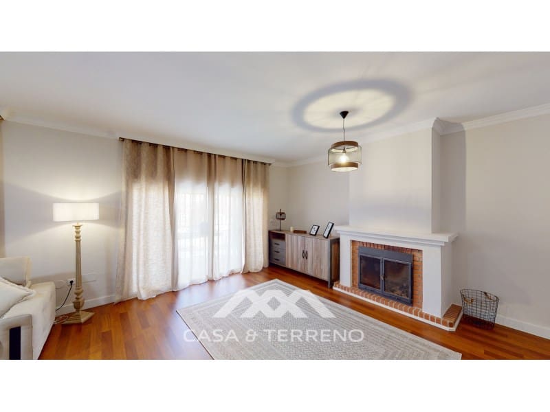 5 quarto Moradia para venda em Velez-Malaga com piscina garagem - 630 000 € (Ref: 4760536)