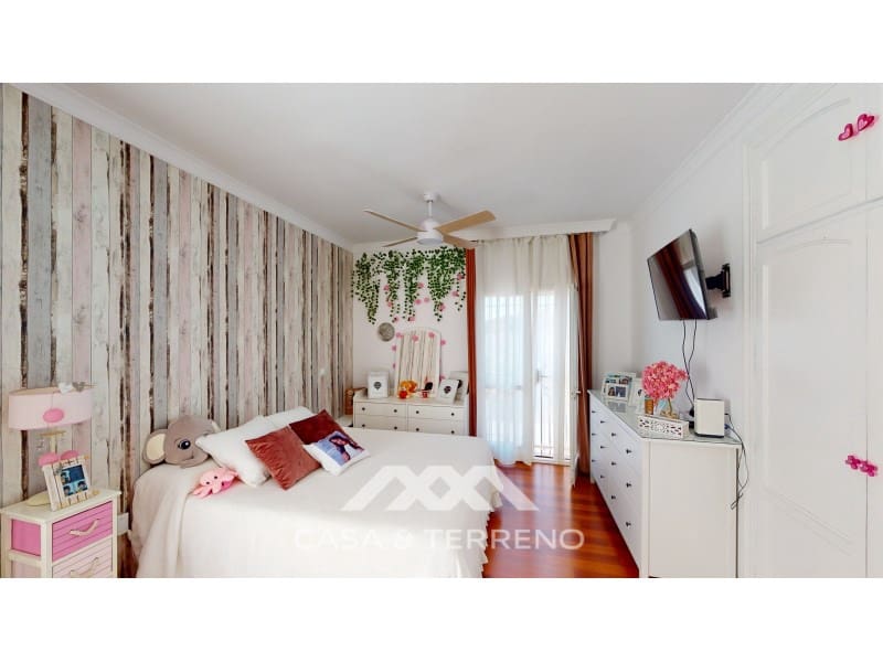 5 quarto Moradia para venda em Velez-Malaga com piscina garagem - 630 000 € (Ref: 4760536)