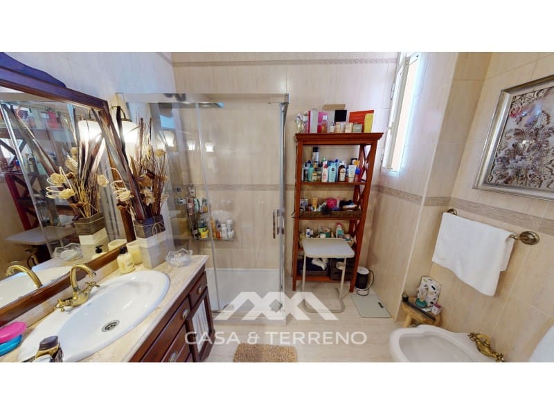 5 quarto Moradia para venda em Velez-Malaga com piscina garagem - 630 000 € (Ref: 4760536)