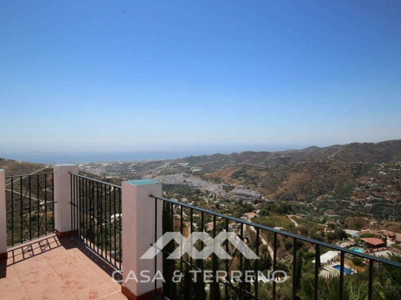 3 chambre Villa/Maison à vendre à Torrox avec piscine garage - 850 000 € (Ref: 4835476)